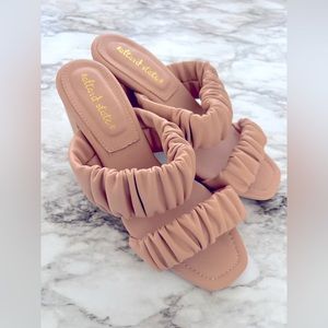 Altar'd State Heels Nude Pink Beige NWOT